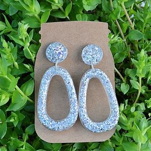 Silver Glitter Resin Earrings "The Jacqueline*